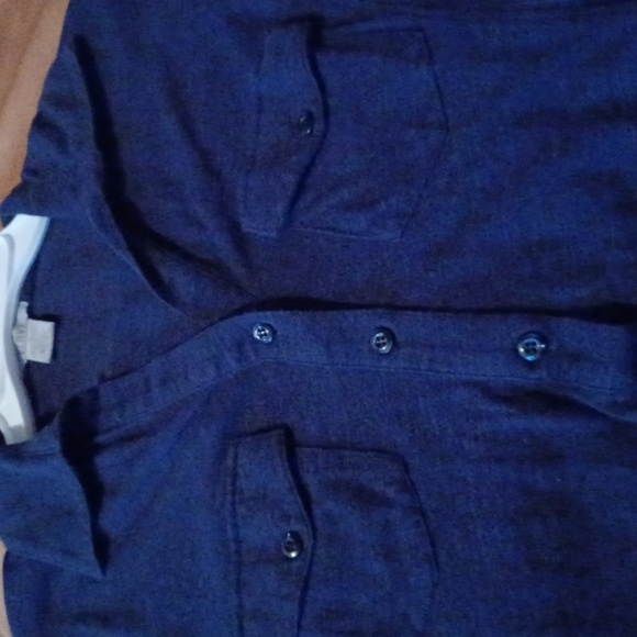 💙🌺Dark Blue Button Down Shirt - Picture 2 of 8